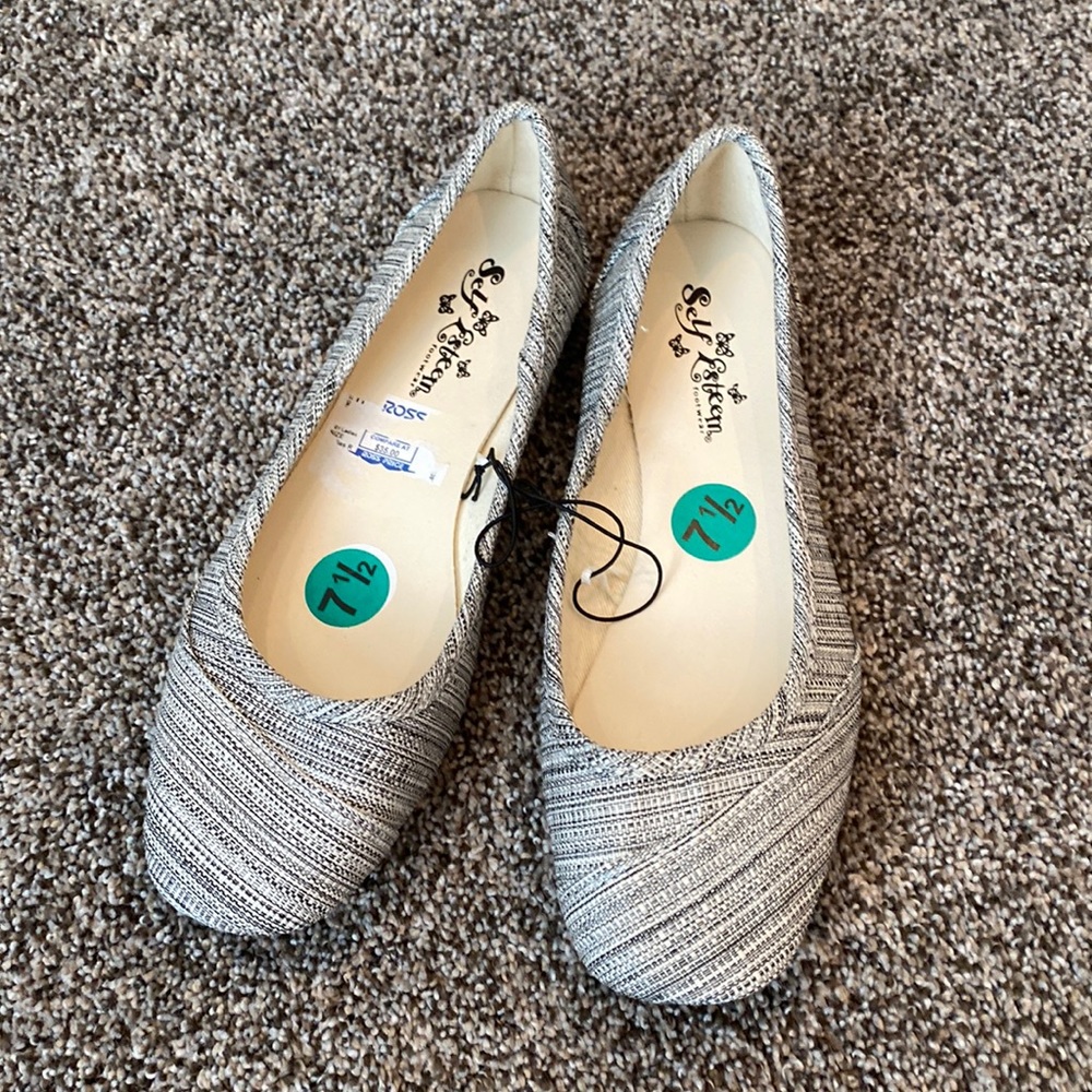 Self Esteem Canvas Flats.  Size 7 1/2